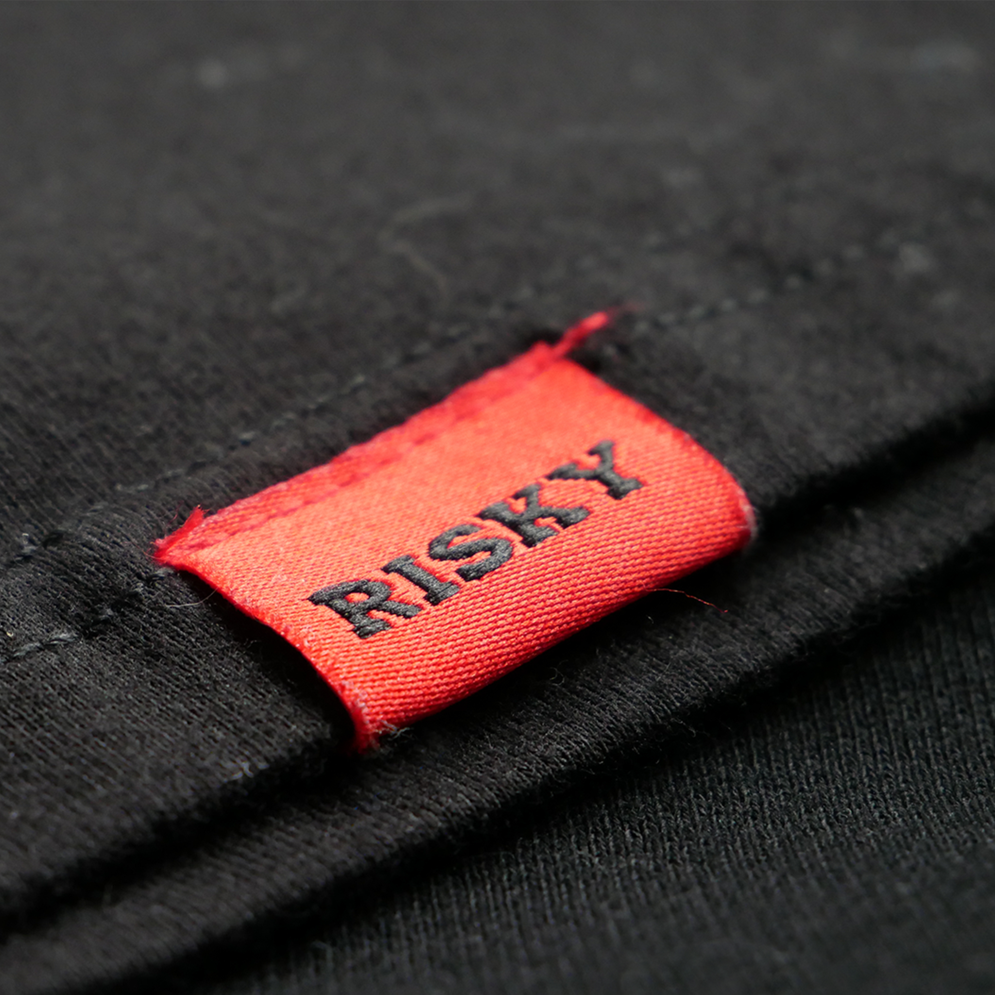 Risky Logo T